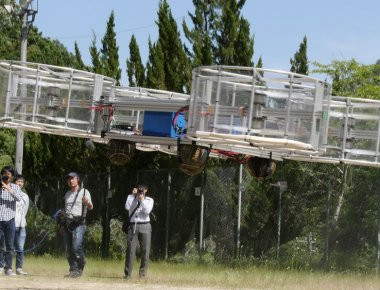 Γνωρίστε το ιπτάμενο αυτοκίνητο που προορίζεται να ανάψει την Ολυμπιακή φλόγα στο Τόκιο! (βίντεο)